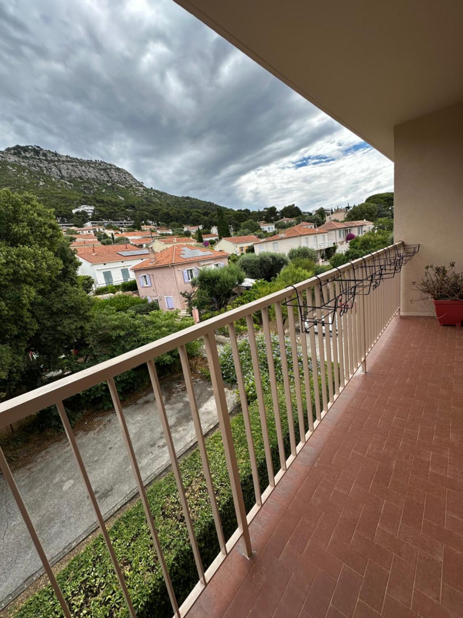 Appartement T4 Avec Terrasse Et Garage Prive à Toulon Extérieur photo