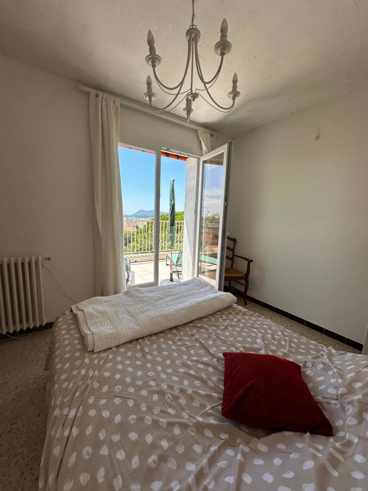 Appartement T4 Avec Terrasse Et Garage Prive à Toulon Extérieur photo
